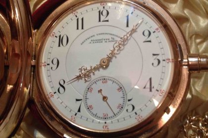 uhr_1 Taschenuhr Der Blog für Herrenmode und alles was Mann braucht Herrenbekleidung Männermode Anzüge Maßanzüge Hemden Maßhemden oder Manschettenknöpfe Krawatten Accesoires selbstverständlich auch für Ladies